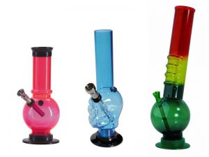 Gekleurde Plastic Bongs